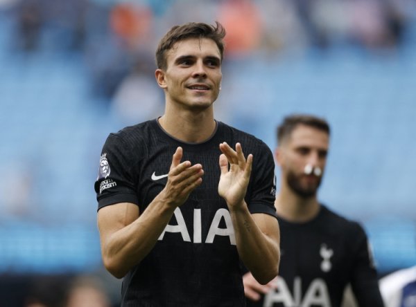 Falk: Paligna hy vọng sẽ tiếp tục chơi cho Tottenham sau khi kết thúc mùa giải