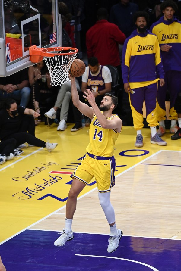 Mùa giải đầu tiên trong sự nghiệp của Lakers sắp đến? Kleber bị nghi ngờ khi thi đấu với Trail Blaze