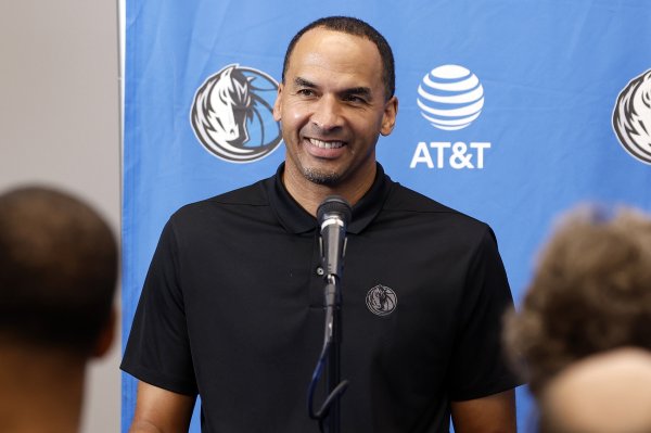 Cựu nhân viên Mavericks: Harrison rất nhạy cảm. Nếu bạn xúc phạm anh ấy bất cứ lúc nào, mọi chuyện s