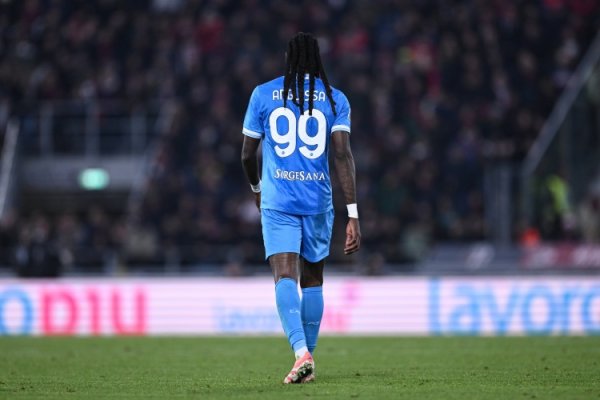 Nhà bị dột và mưa suốt đêm! Quan chức Napoli: Anguissa bị tổn thương nghiêm trọng bắp tay đùi trái