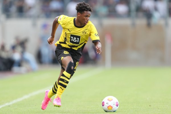 De Sky: Dortmund tính cho Duranville mượn nhưng mọi chuyện vẫn đang ở giai đoạn sơ bộ