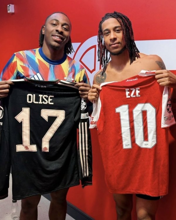 Cung điện pha lê Song Tử! Eze và Olise trao đổi áo đấu sau trận đấu và cả hai đều trở thành trụ cột 